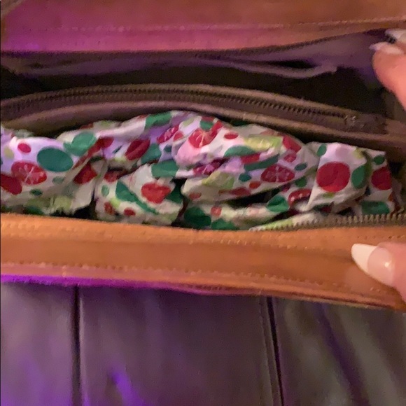 Handmade cowhide shoulder bag - Picture 2 of 8